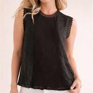 Women's Cozy Co Black Lace Pleated Blouse S‎